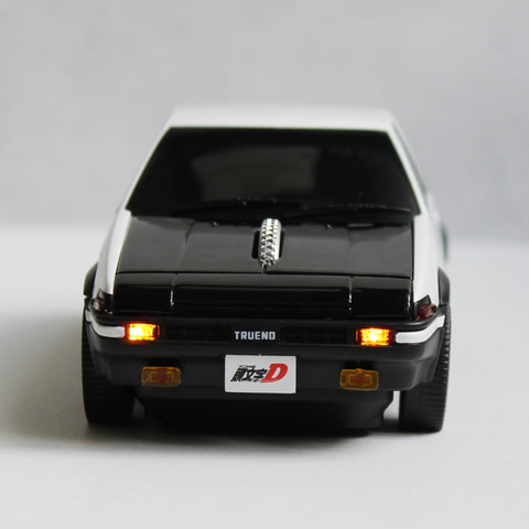 頭文字D」より藤原拓海が作中で運転する「AE86」の車体を再現した無線