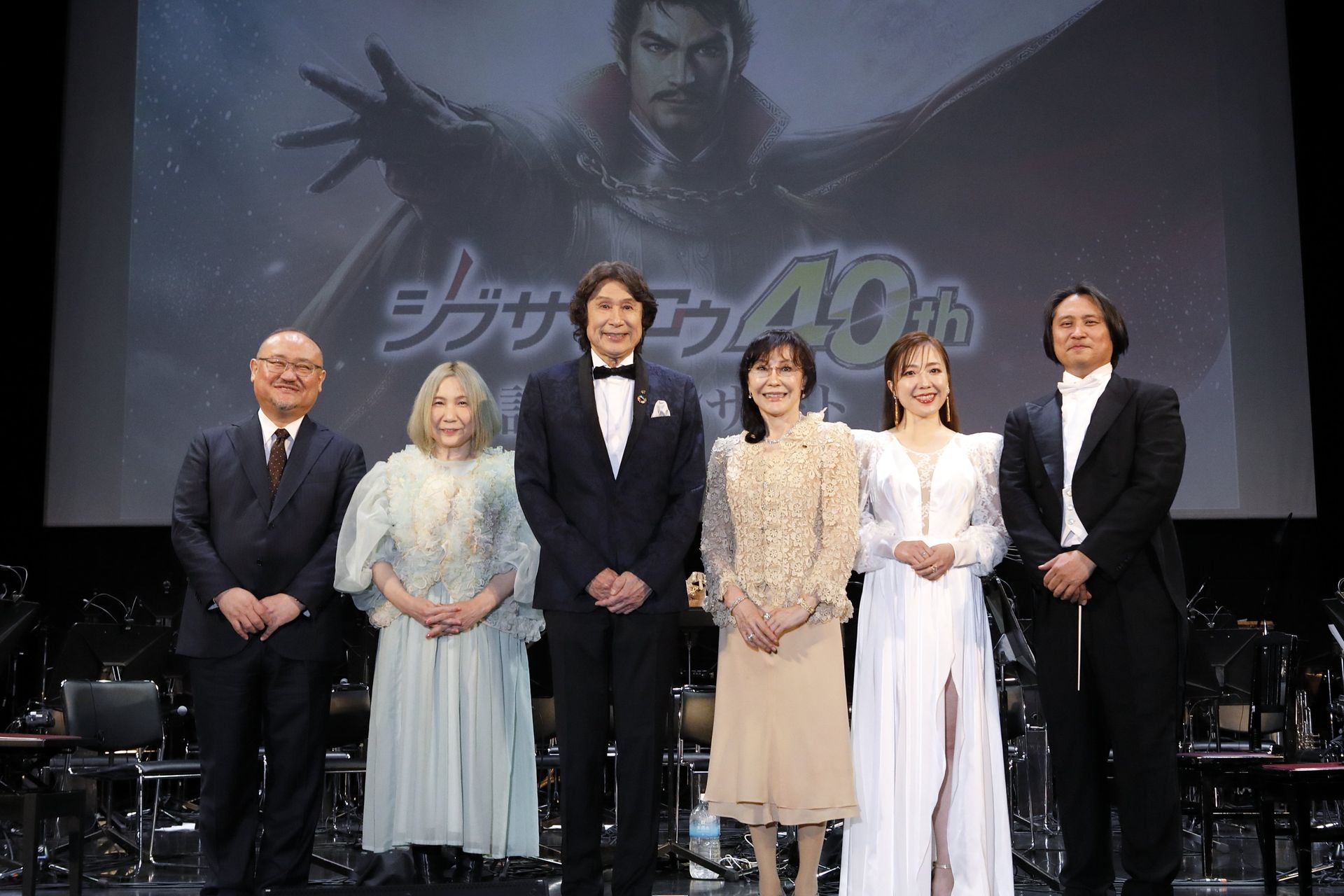 左より浜村弘一氏、新居昭乃さん、シブサワ・コウ氏、襟川恵子氏、平原綾香さん、志村健一氏