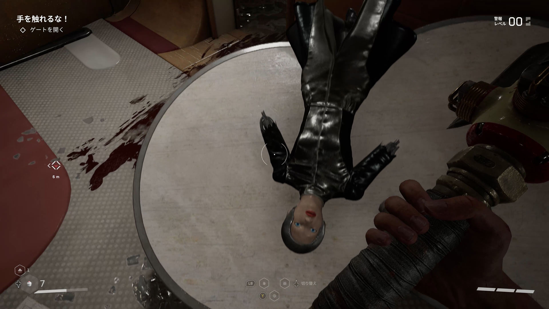 コンパニオンロボット・テレシコヴァ。阿鼻叫喚の地獄絵図のパビリオンで踊るようにスピーチする姿は違和感しかない