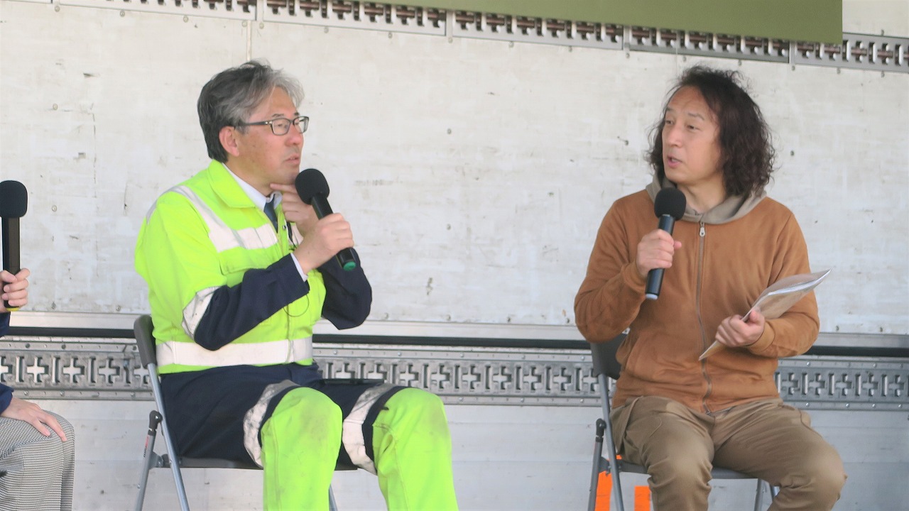 小林 氏と ラジオ番組「FujiyamaSunset」のパーソナリティ 高橋裕一郎 氏による「ラジオ社長の小部屋」公開収録