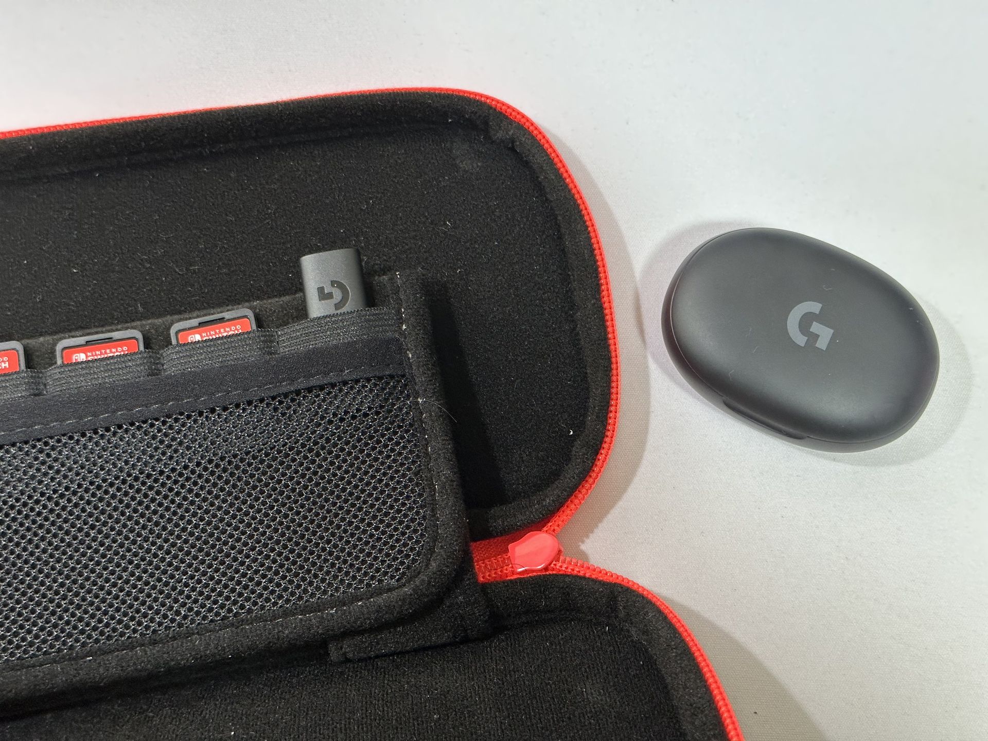 Switchケースのカートリッジ入れに置いたらなかなか収まりが良かった