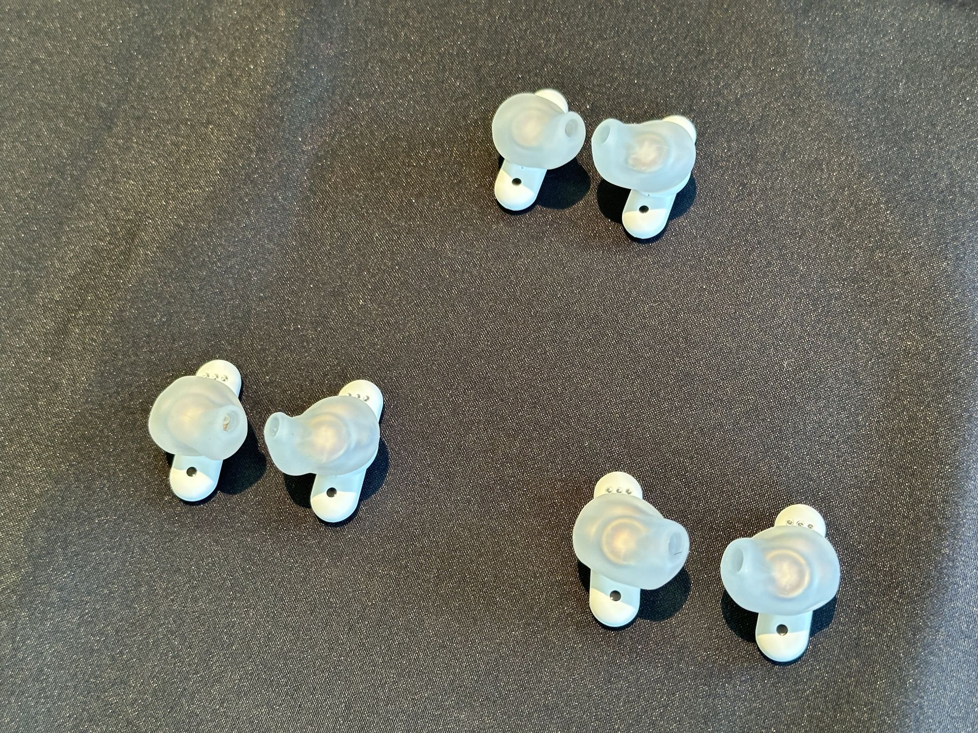 3人による成型の違い。拡大して見ると微妙に異なるのがわかるはずだ