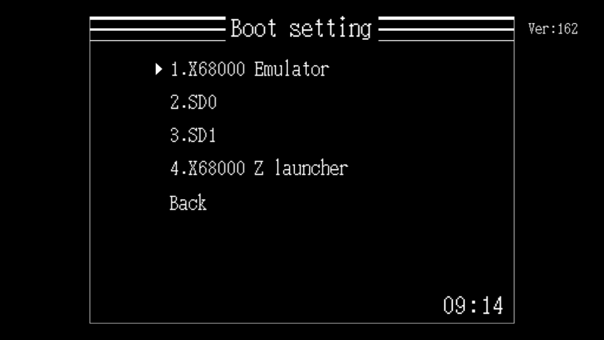 セットアップユーティリティ画面には、ブートデバイスのセッティングや時刻設定、メモリ容量といったエミュレータ内部のパラメータ変更が行なえるほか、実機と同じフォントを使用するためのフォントインストール、そして工場出荷時に戻すためのファクトリーリセットなどが用意されている。