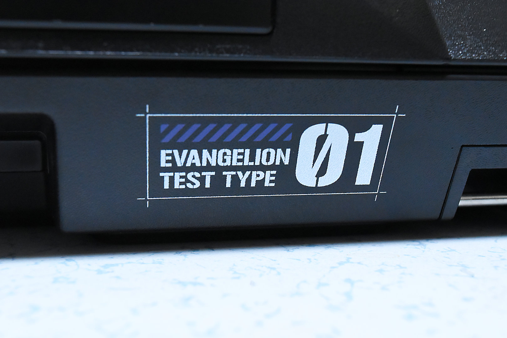 本体の様々な部分に「エヴァ」を感じられる