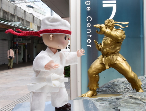 リュウ」の銅像が設置！ 「ストリートファイター展」が奈良県橿原市に