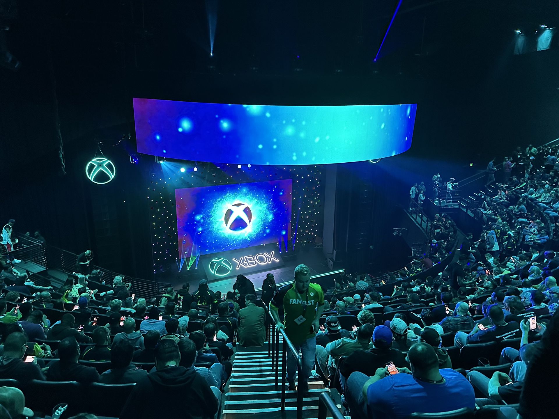 入場者の過半数はゲームコミュニティ