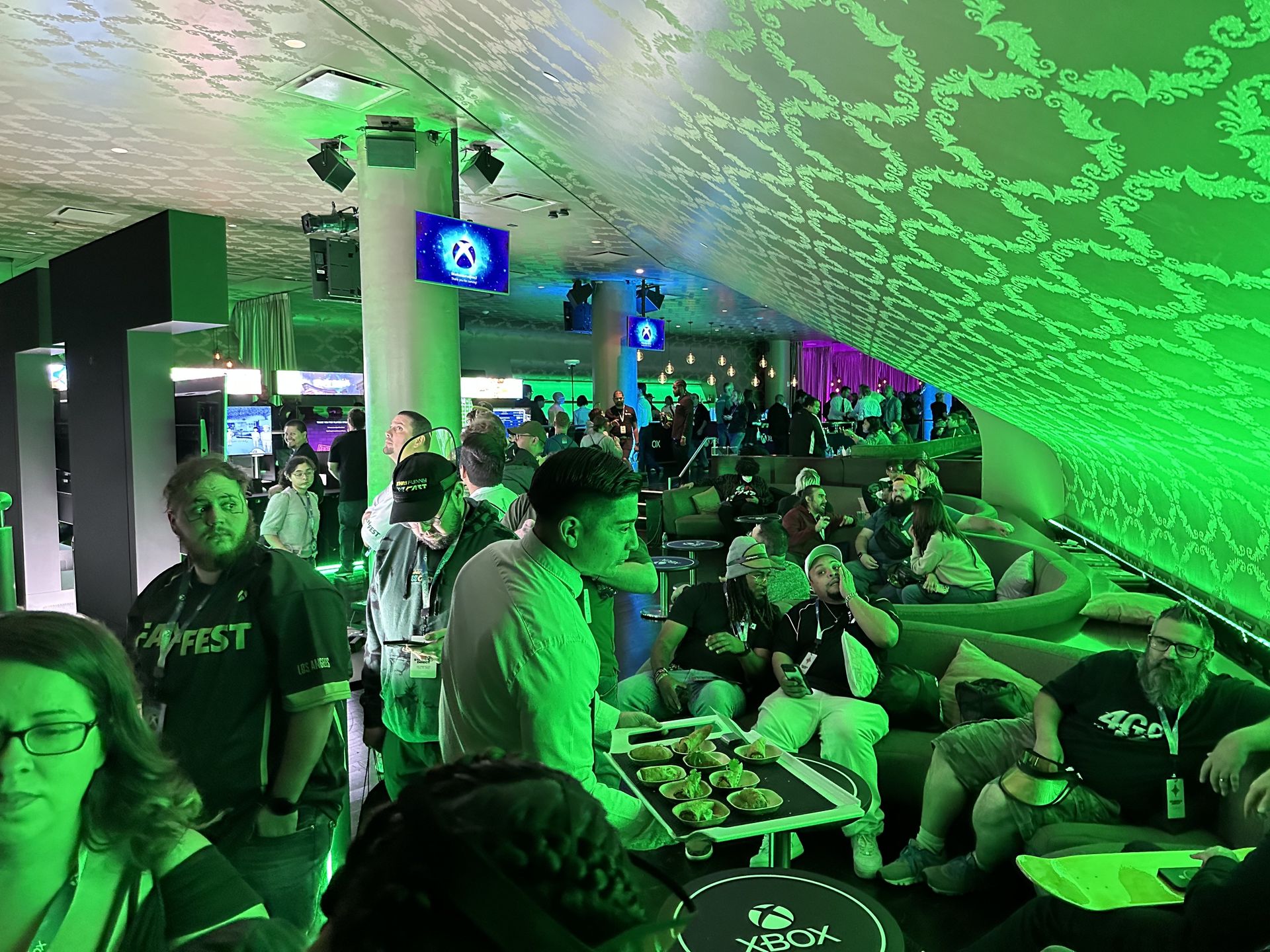 盛り上がるFANFEST会場。主役はゲームコミュニティだ