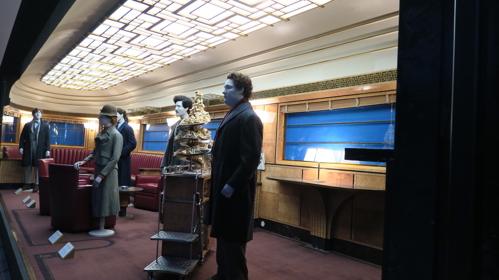 スタジオツアー東京限定の「The Great Wizarding Express（ザ・グレート・ウィザーディング・エクスプレス）」車内