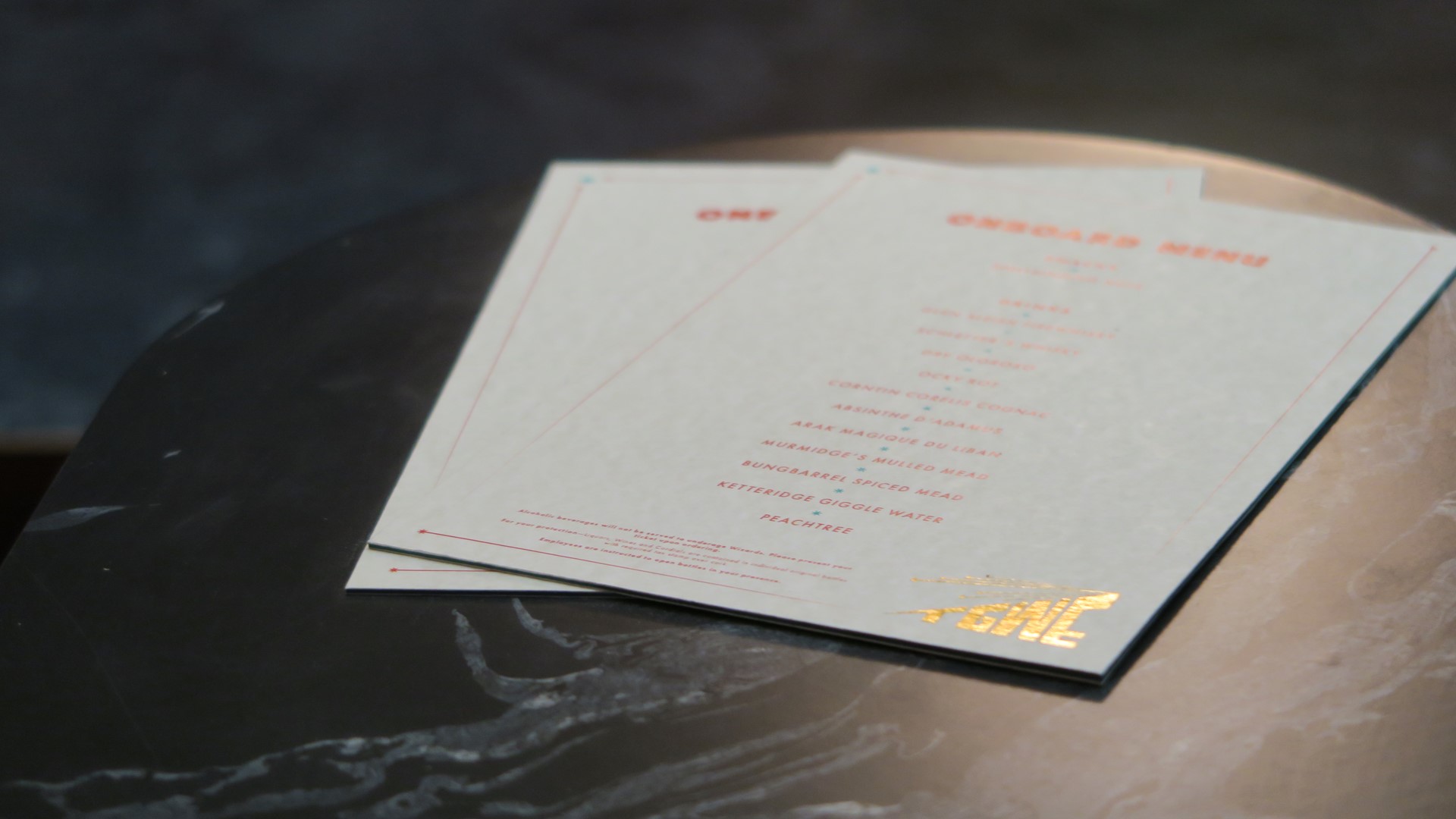 TGWEマガジンとTGWEの車内メニュー