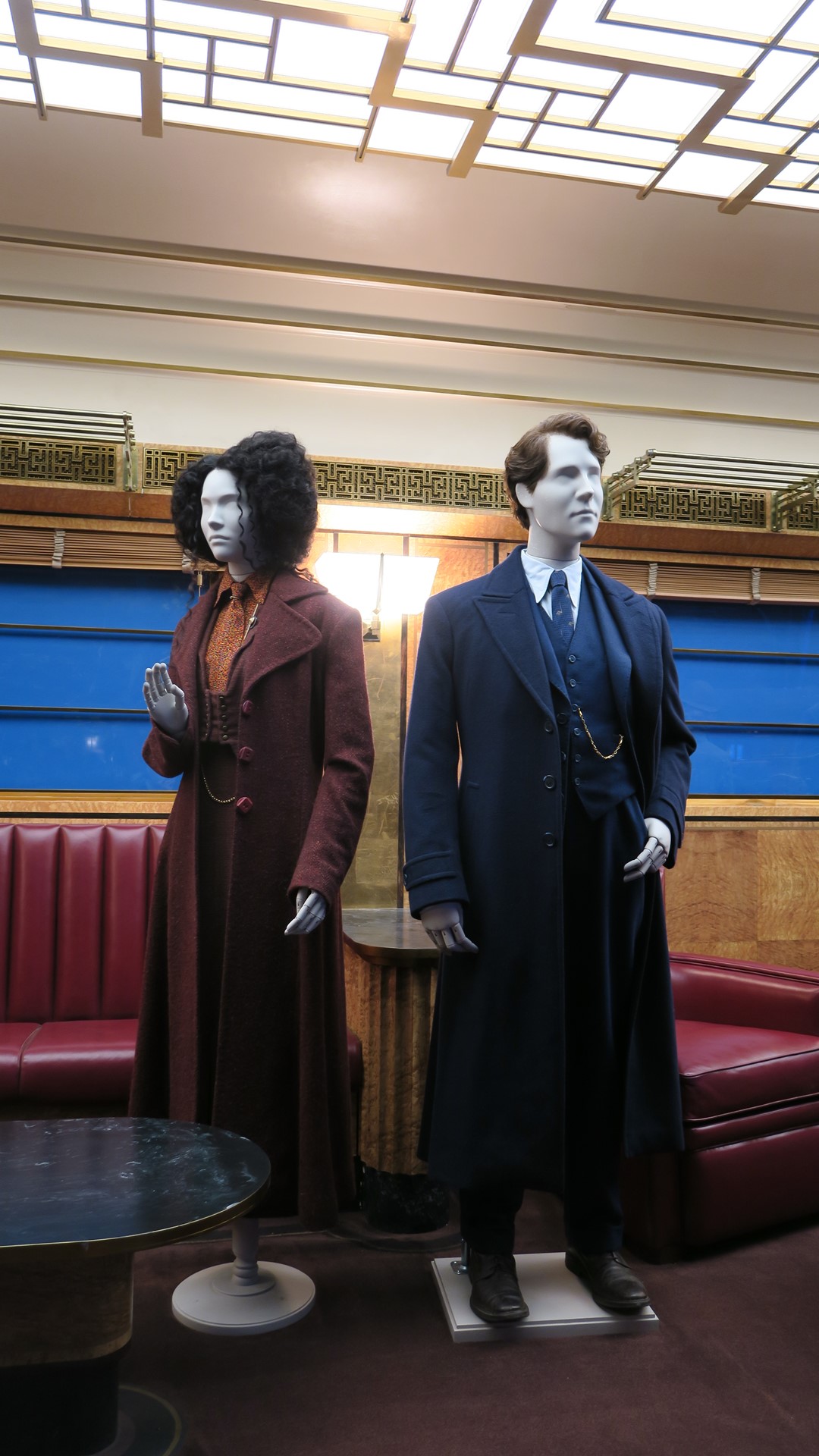 左：ユーラリー・ヒックス、右：テセウス・スキャマンダー