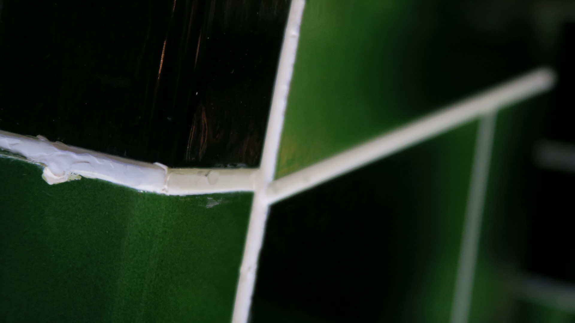 ビクトリア様式の建築物がモデルとなっているオフィス棟には数千枚の木製タイルが張り巡らされている