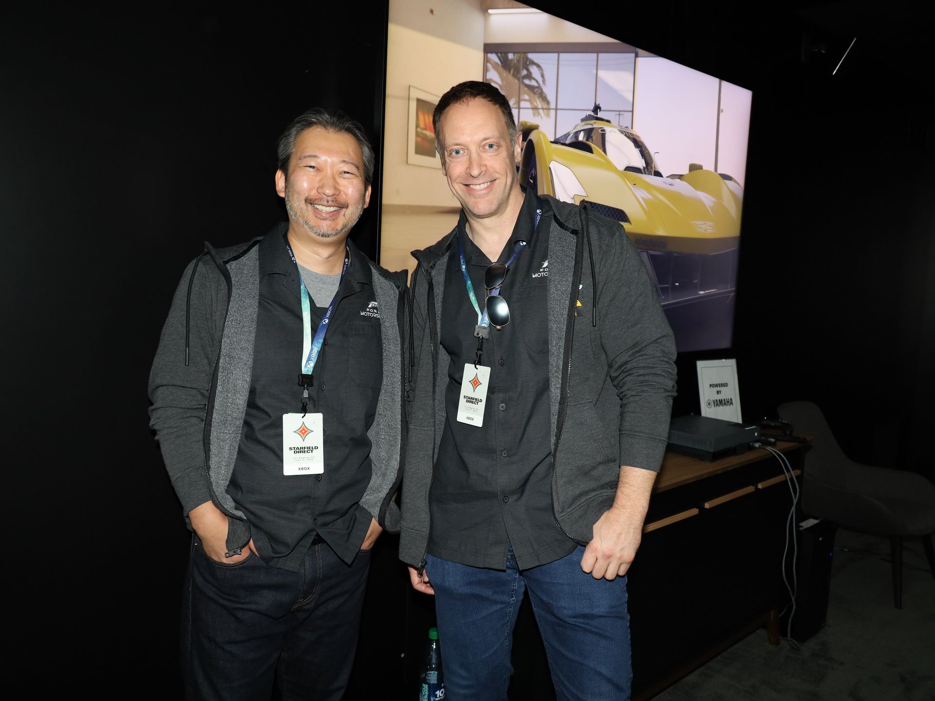 クリエイティブディレクターのChris Esaki氏（左）と、Turn 10 GMのDan Greenawalt氏