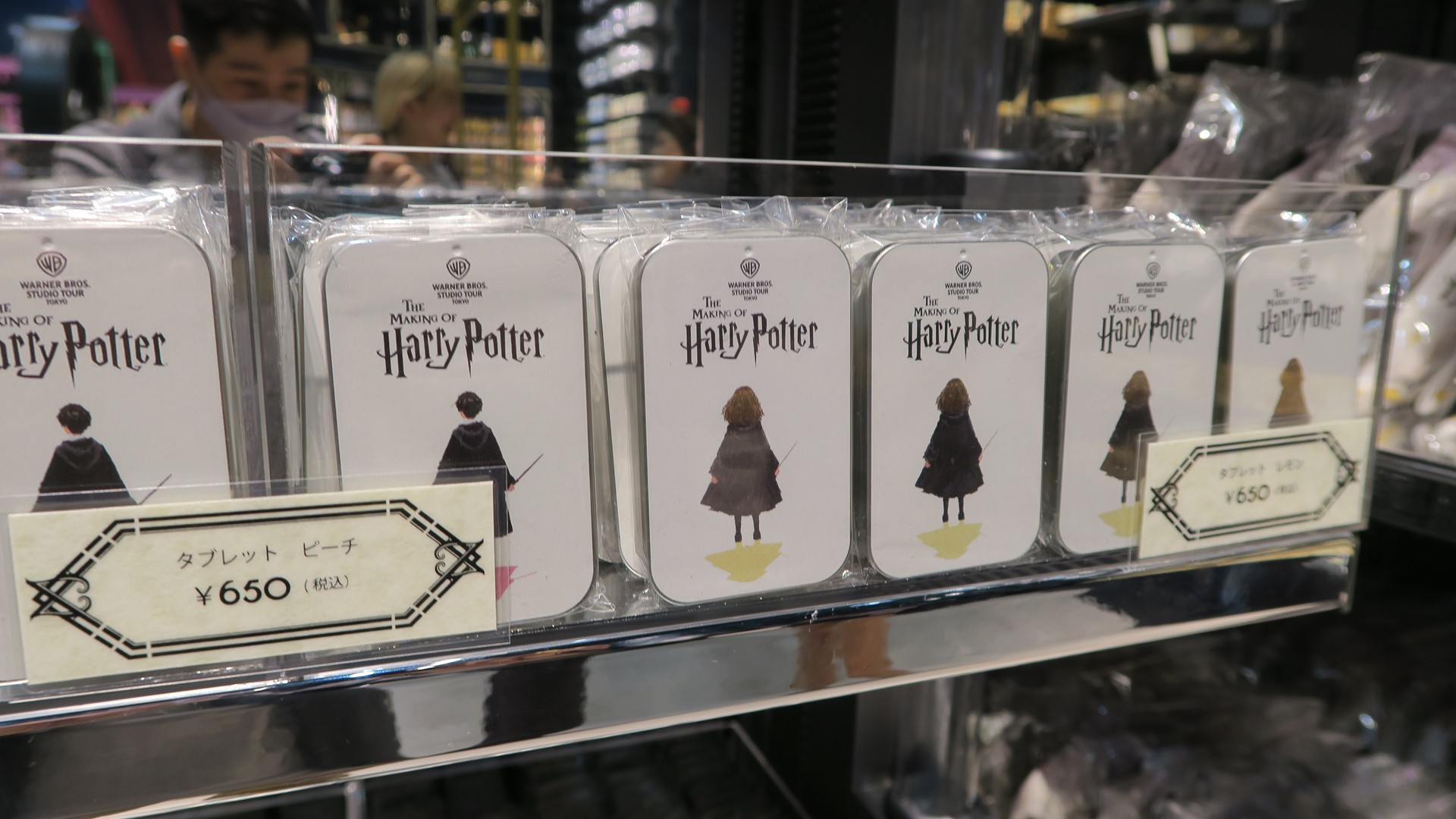 タブレット（アップル、ピーチ、レモン味） 価格：各650円（税込）