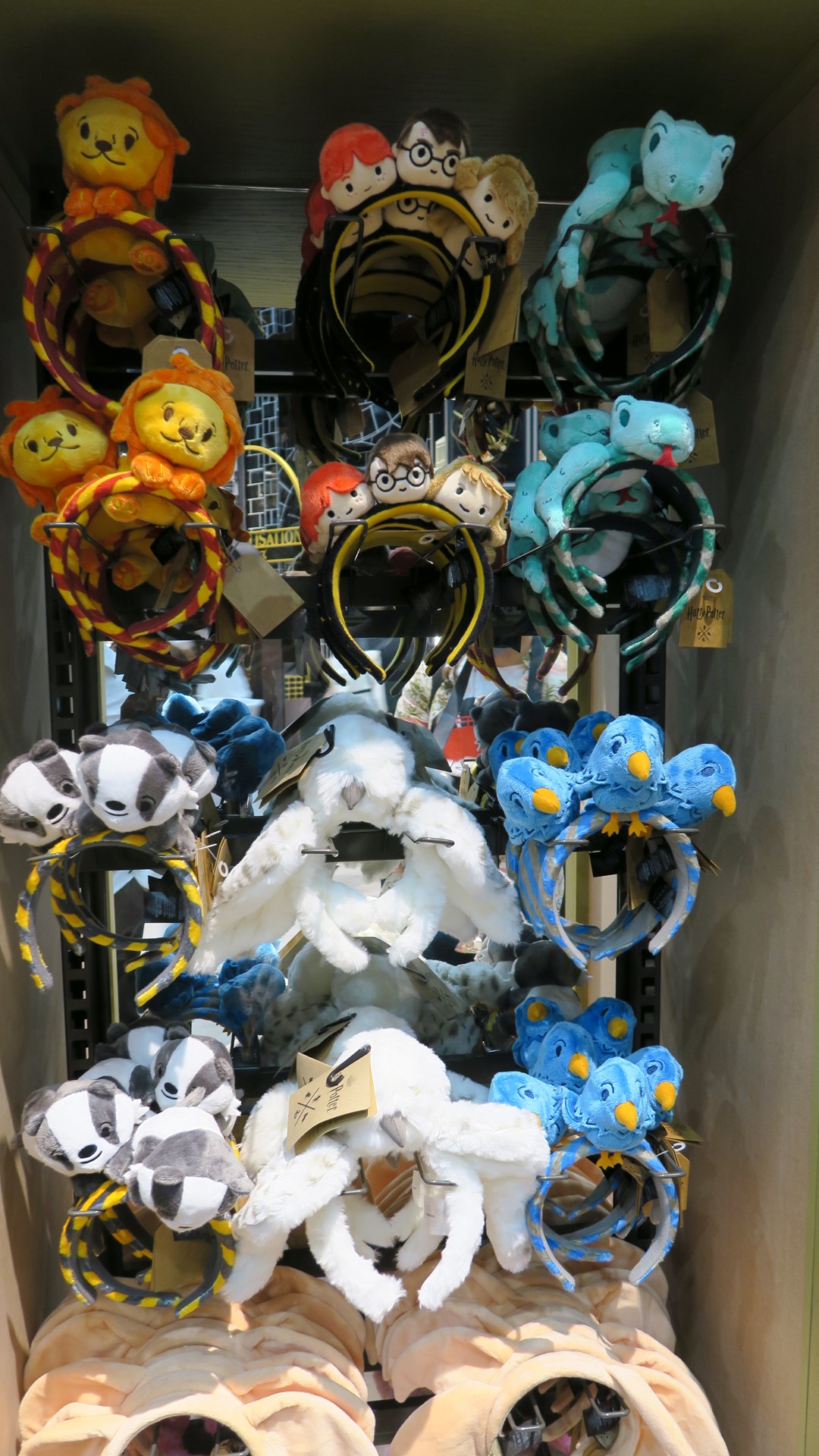 カチューシャ各種 価格：各2,200円（税込）