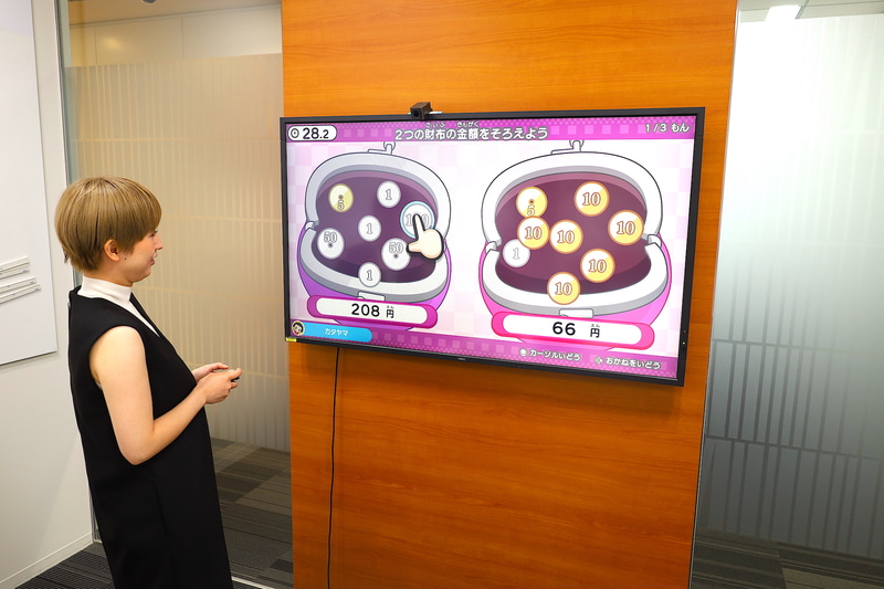 実際既にかなりゲームをやり込んでいるという片山さん。対戦中は筆者が悪戦苦闘しているのを横目にサラッと華麗なプレイを魅せていた