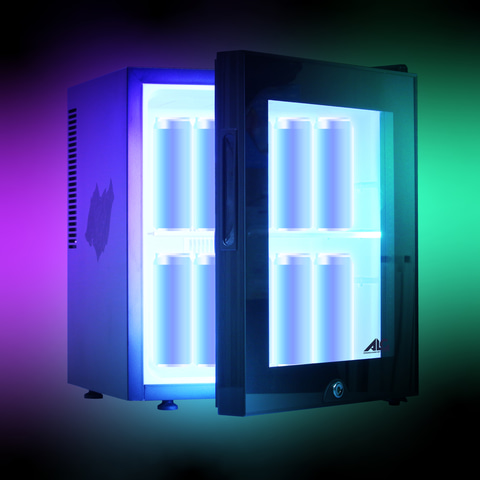LED内蔵ミニゲーミング冷蔵庫」大容量30Lタイプが7月15日発売
