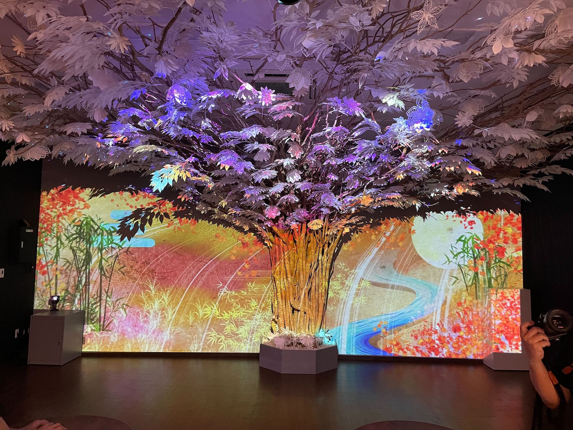 空間プロデュース by NAKED, INC.