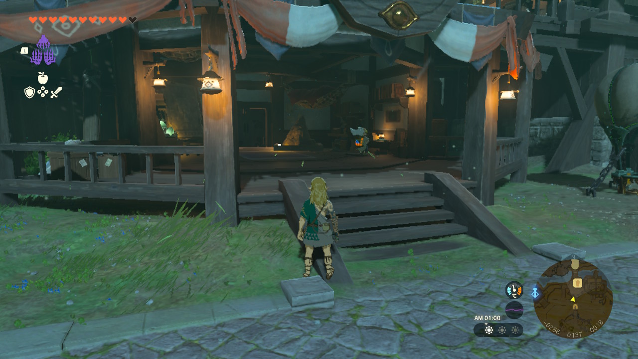 地上では監視砦の屋根がある建物の屋内に置かれている