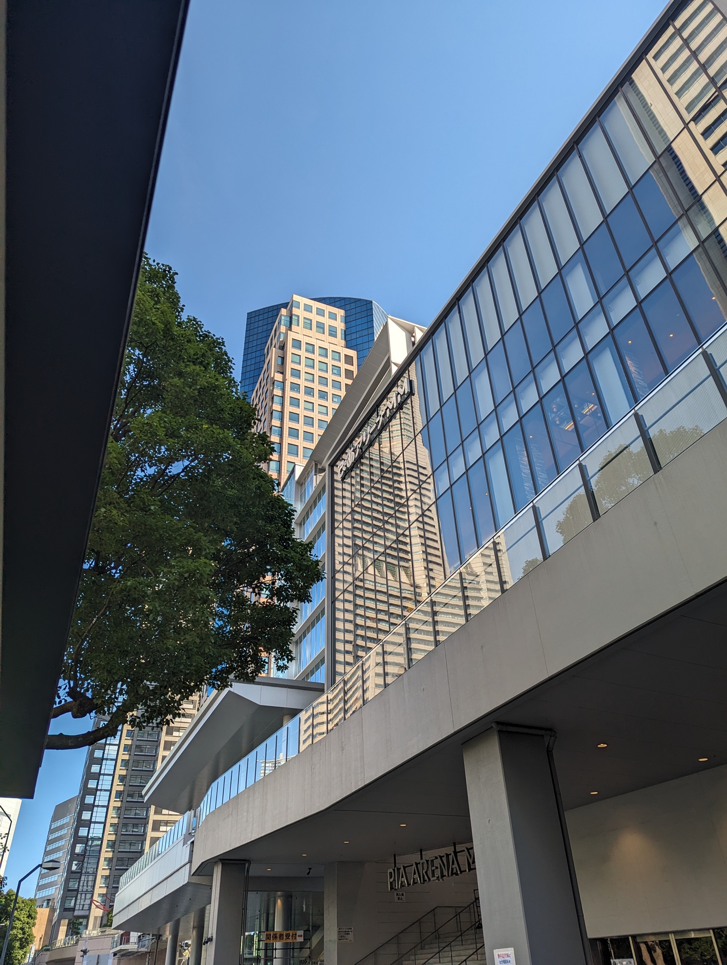 横浜公演の会場はみなとみらいにある、ぴあアリーナMM