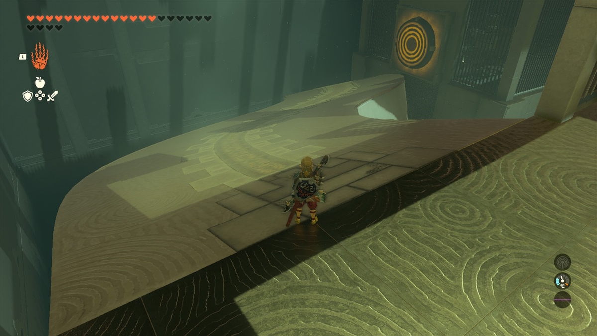 難所である3つ目の謎解き。道がカーブしており、中々スイッチを押すことができない