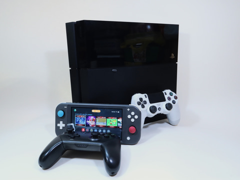 夏休み特集】100均グッズでクールなゲームライフを！ ゲーム機掃除に 