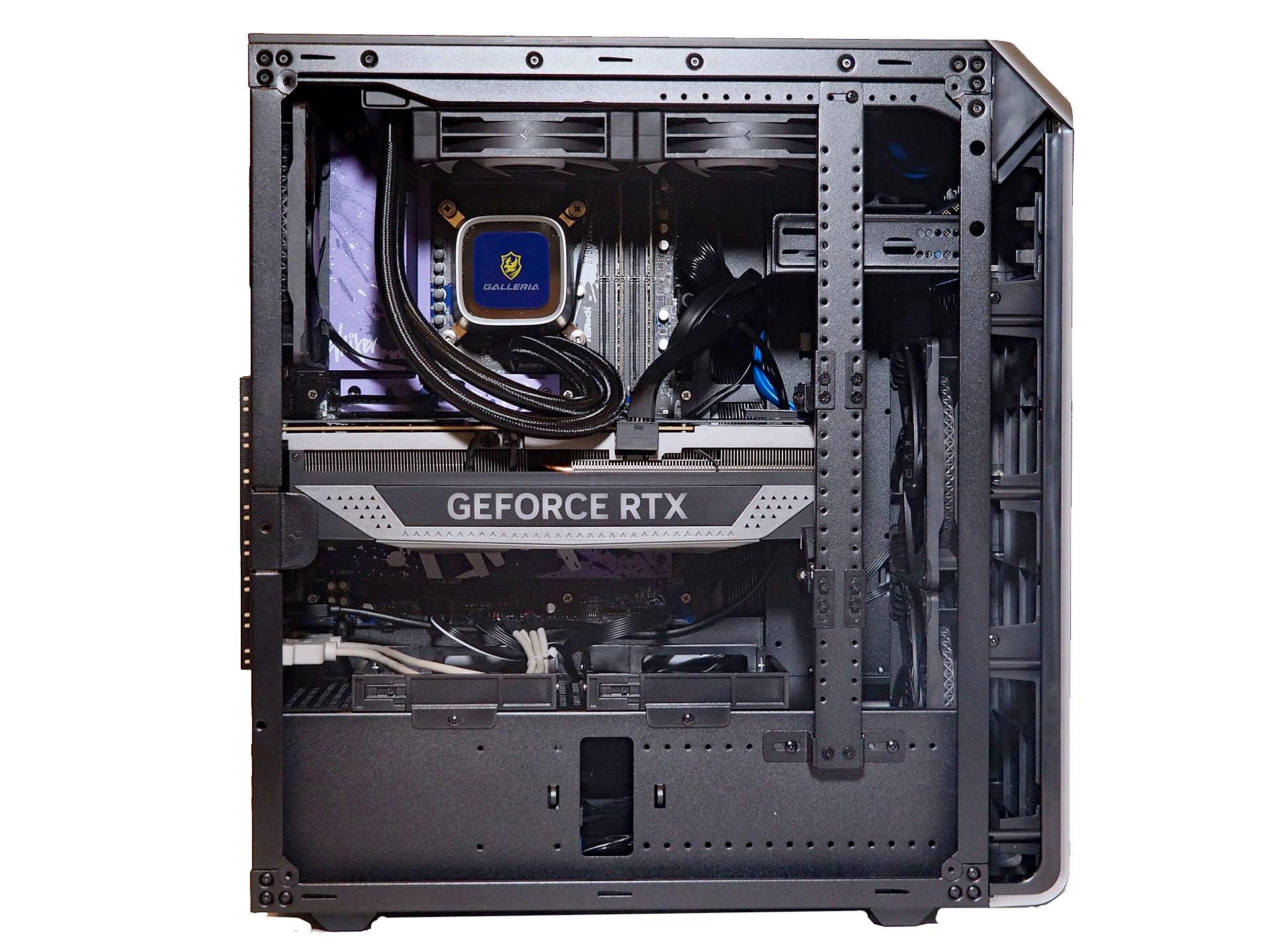 左サイドパネルを外したところ