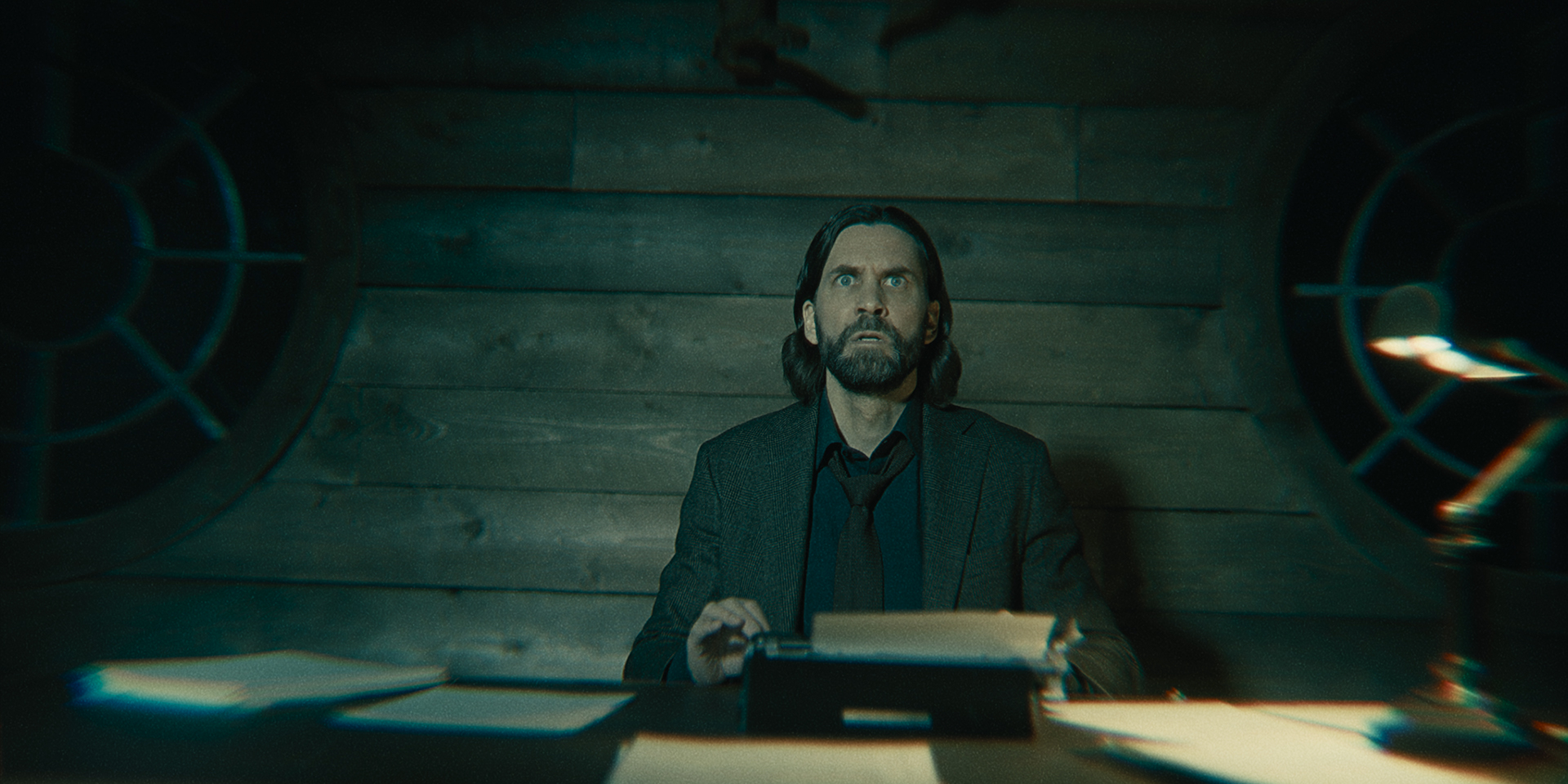 ゲーム内のどこかに、小説を書き続けているアランがいる