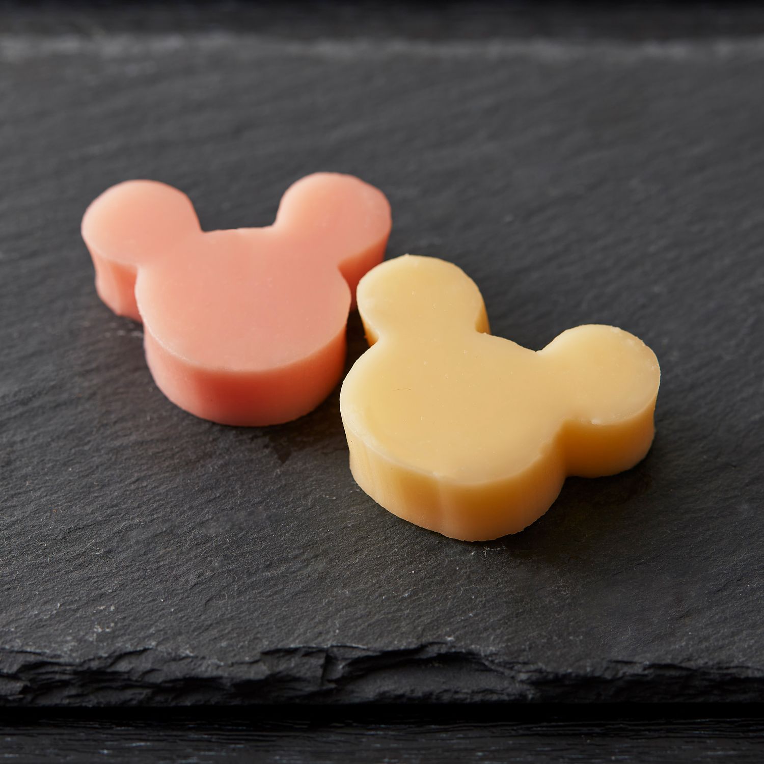 プレーンといちご味のフロマージュ