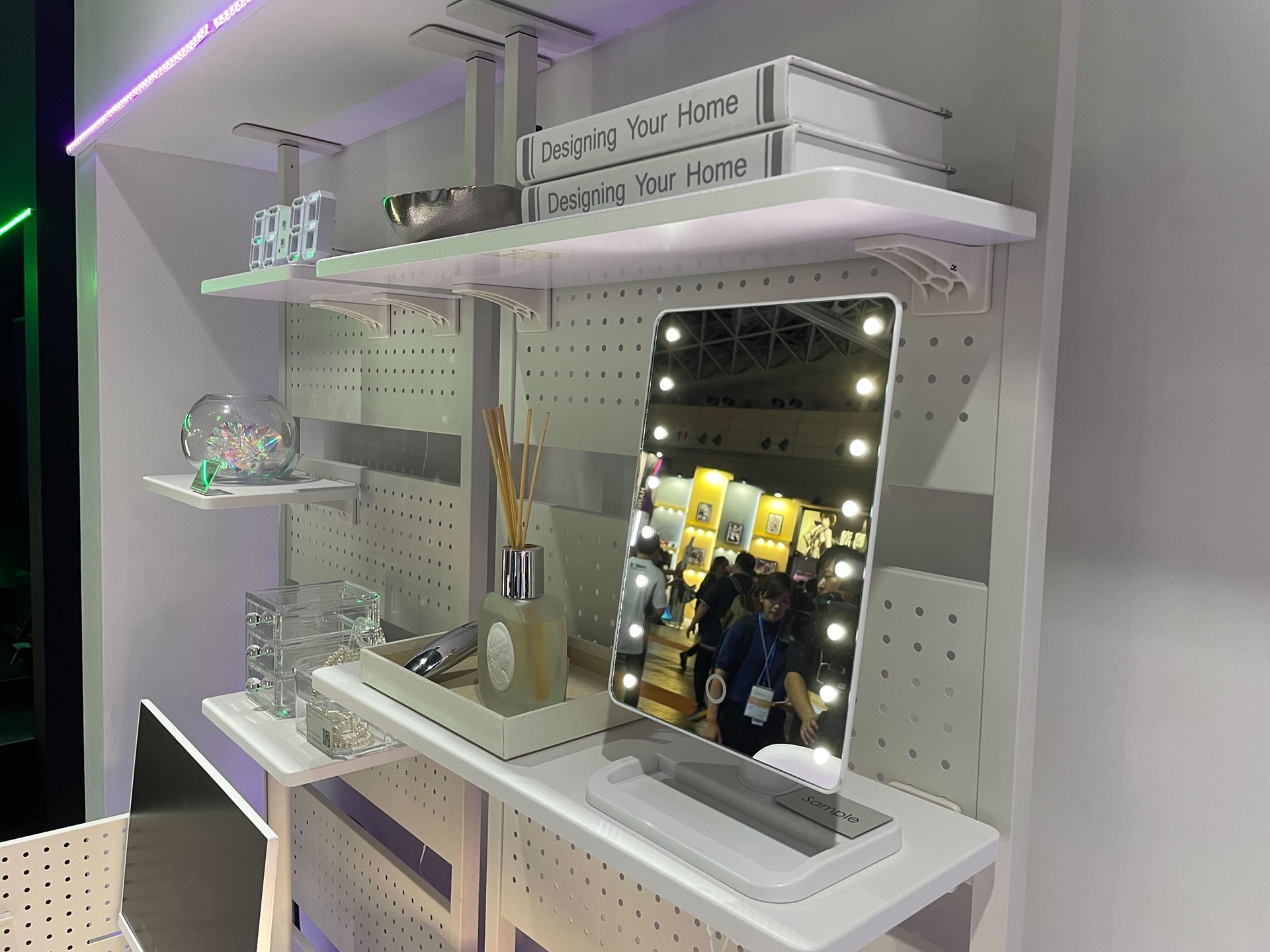 噂の「ゲーミングつっぱり収納」