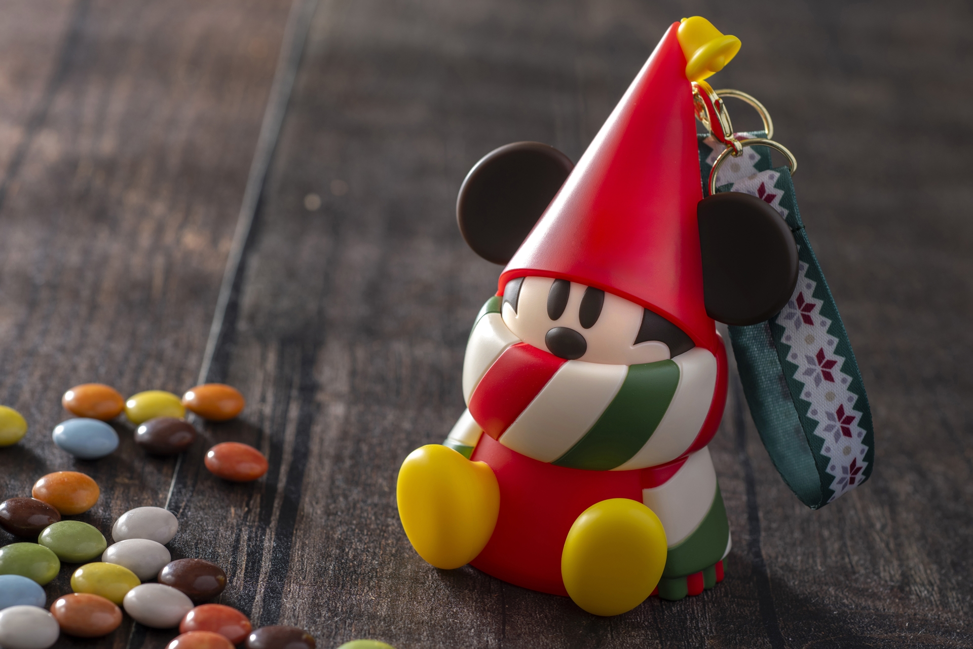 カラフルチョコレート、ミニスナックケース付き 1,200円