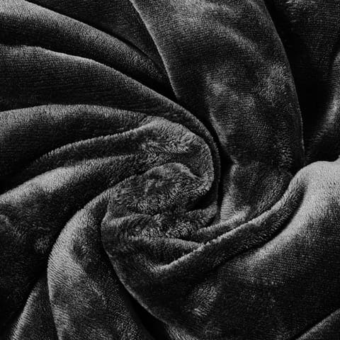 バウヒュッテ、「ゲーミング着るこたつ布団」を10月発売！ - GAME Watch