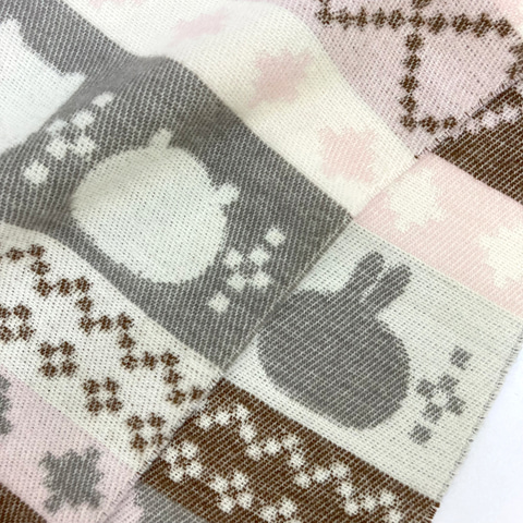 新品 ちいかわ　マフラー(なかよし　NV ・BG) 2枚セット ちいかわ、ハチワレ、うさぎがデザインされた「ちいかわ