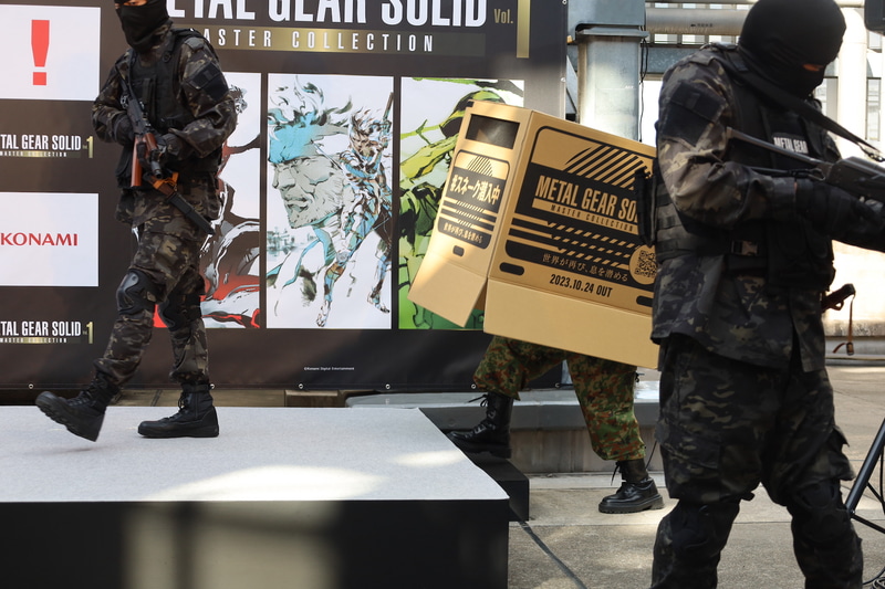 敵兵士の後ろに回り込み素早くステージへ