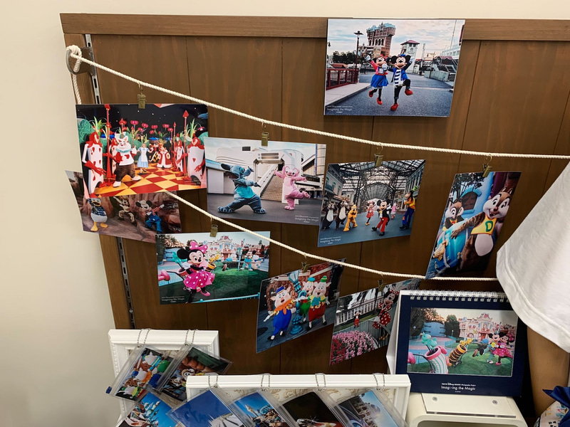 40周年を記念した2Lサイズの写真が40種類販売されるほか、レンズ付きフィルム用ケースなどが登場。12月7日発売予定