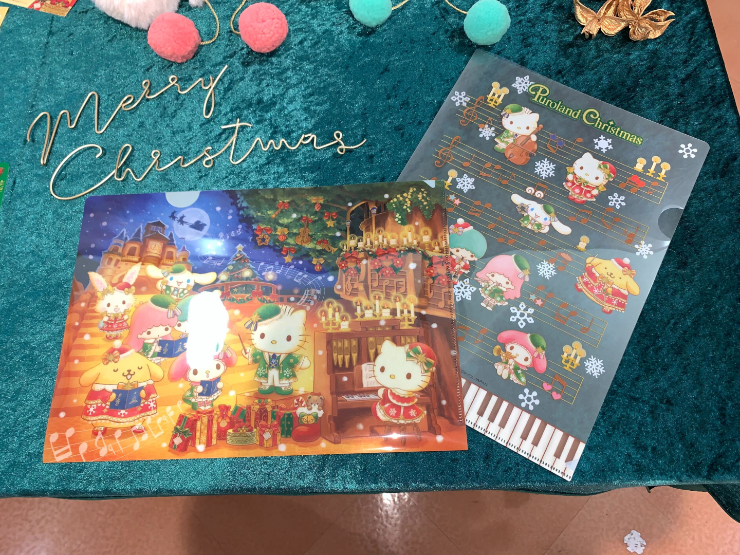 Puroland Christmasグッズ クリアファイルA/B 価格：各440円