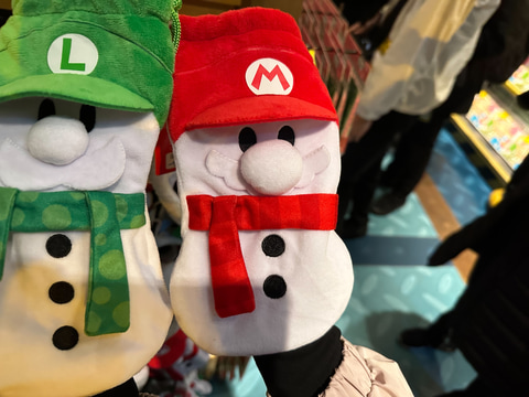 USJ2023冬】雪だるまルイージが新たにグッズ化！ 「マリオ」の冬に