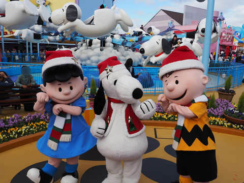 USJ2023冬】スヌーピー、セサミストリートたちと写真が撮れる