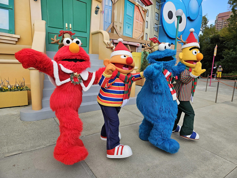 USJ2023冬】スヌーピー、セサミストリートたちと写真が撮れる