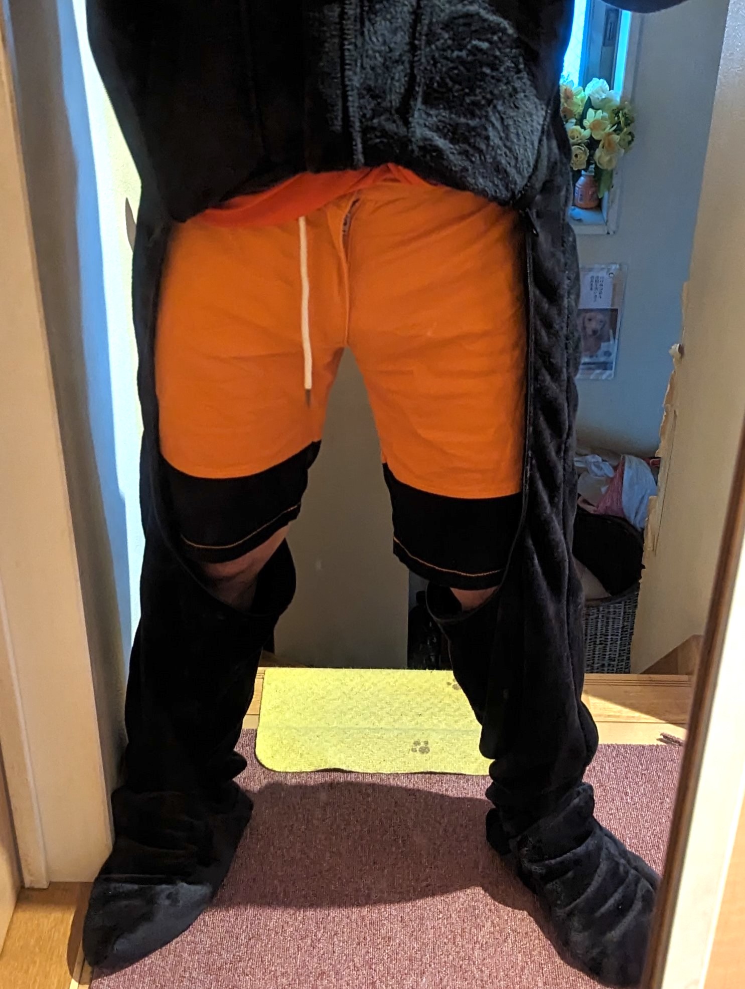 「FUNDOSHI Vol.7.0」では前面まで開放が可能となったが、足回りのファスナー開閉に難あり