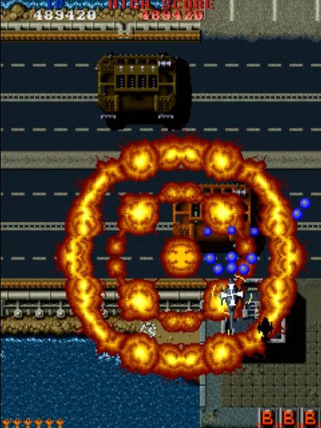 対ボス戦で絶大な威力を発揮するボンバー。ド派手な爆発音と爆風が生み出す快感は、何回遊んでも飽きがこない