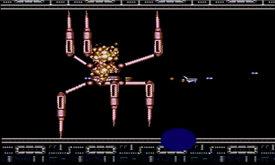 名物キャラクター、クラブもバッチリ再現。アーケード版とは異なり、ショットをボディに撃ち込めば破壊することが可能