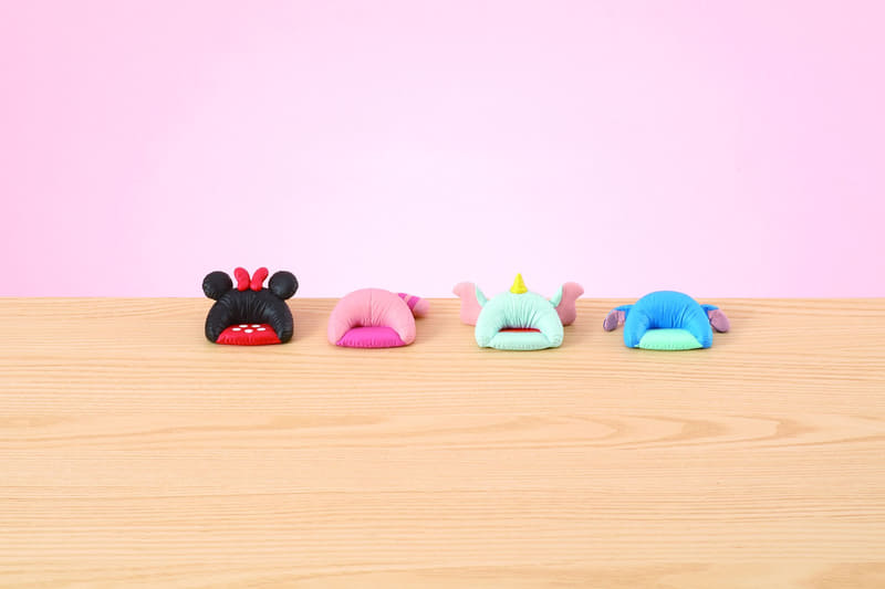 耳や尻尾、リボンなど、キャラクターの立体的なモチーフを使用