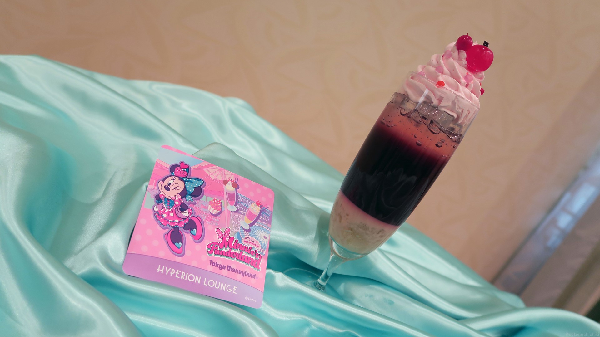 ディズニー・パルパルーザ“ミニーのファンダーランド”スペシャルドリンク（1,500円）