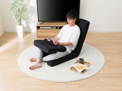 ニトリ「ゲーミング座椅子」、ベロア素材の新色を発売！ 高い背もたれ