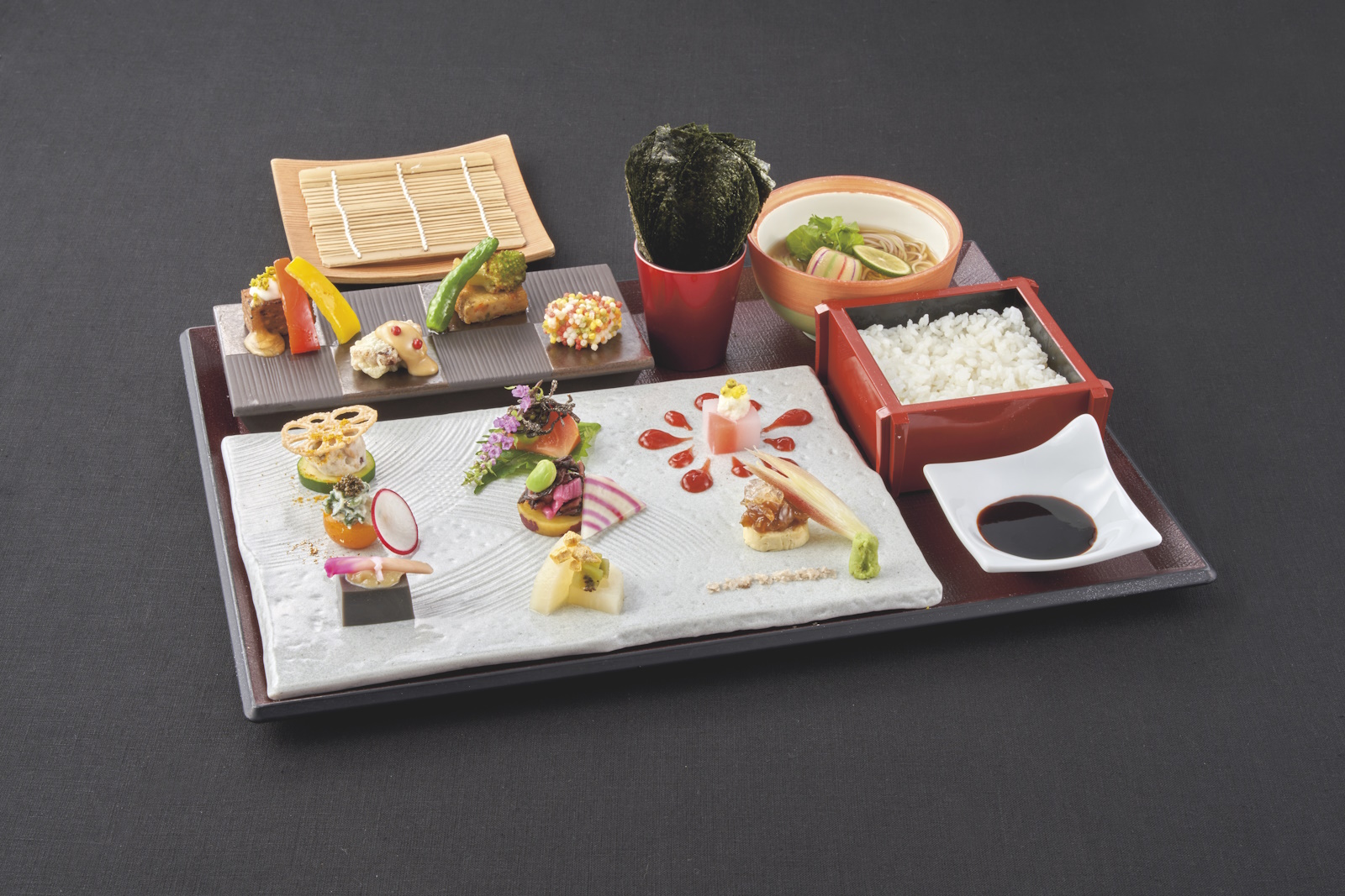 モダン寿司御膳 ～菜食仕上げの手巻き寿司～（価格：3,700円）