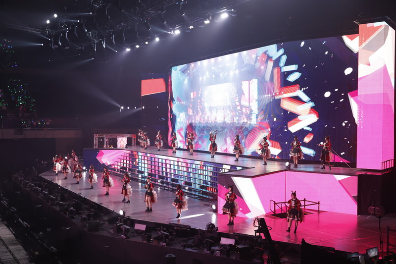 DAY 2も「Comeback Story V」からスタート