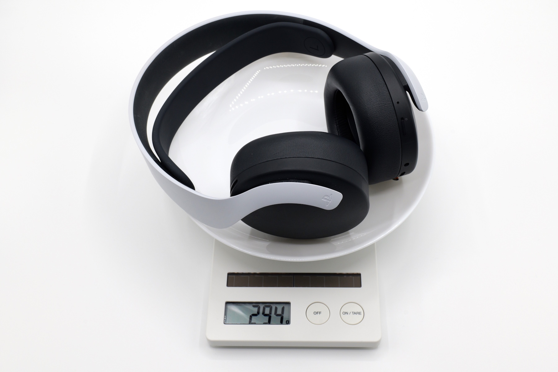 「PULSE 3D」の重さは294g