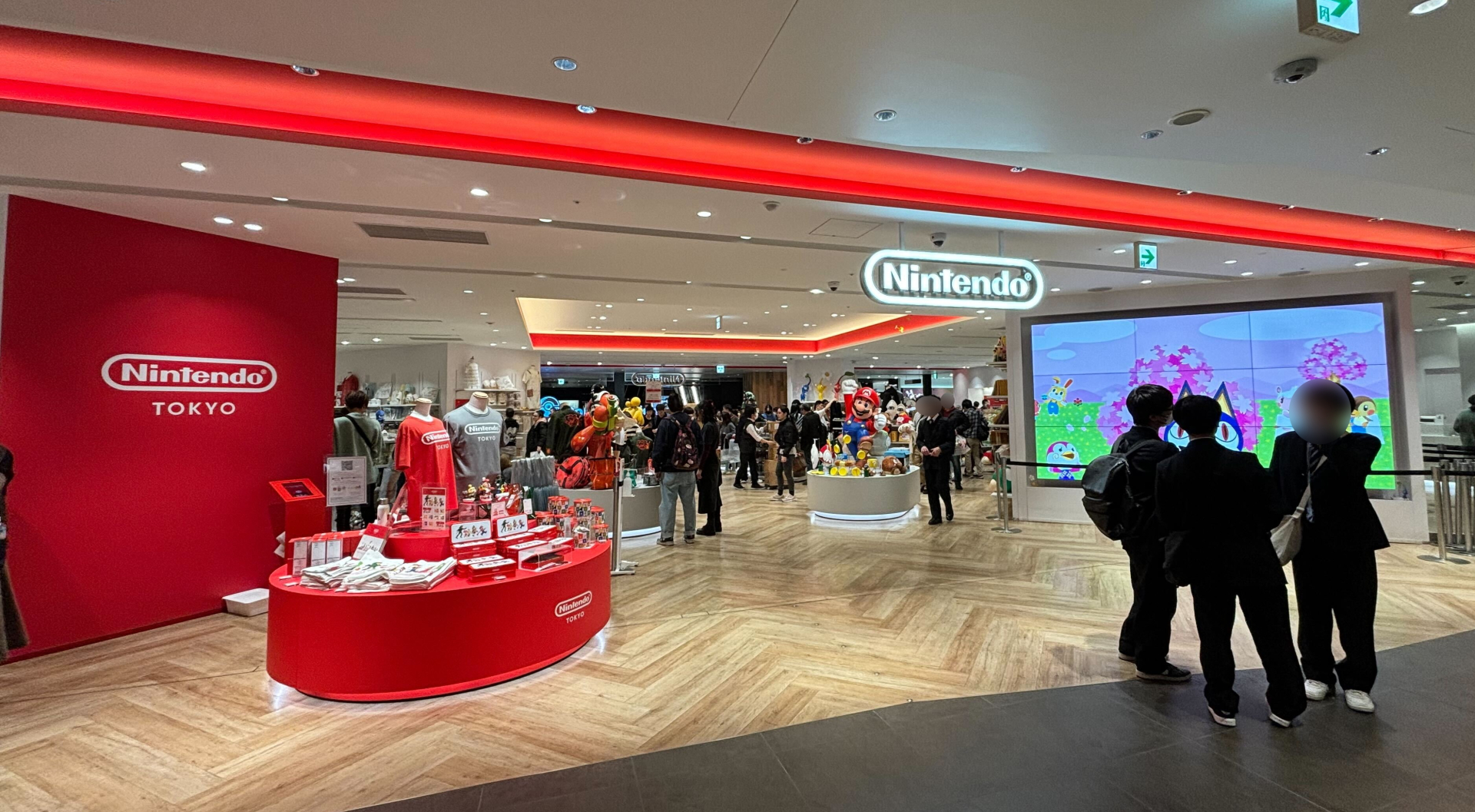 Nintendo TOKYOやCAPCOM STORE TOKYO、ポケモンセンターシブヤがビル6階に入っており、本展覧会を訪れた際にはゲームグッズをついでに探しに行くのもいいかもしれない