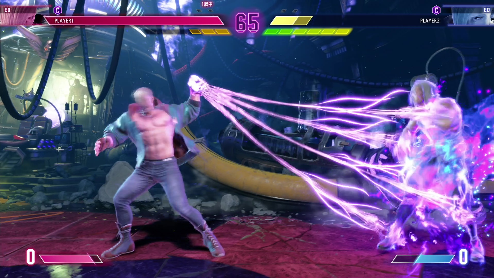 ホールドをすると相手を引き寄せてコンボに繋ぐことができる