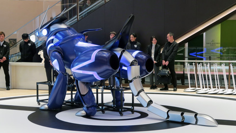 ポケモンSV」ミライドンが日比谷に現わる！ 「トヨタミライドン